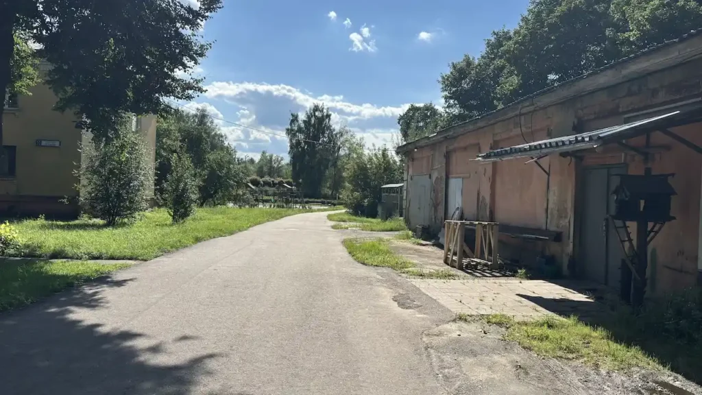 Суконная фабрика — старые здания на территории музея-заповедника