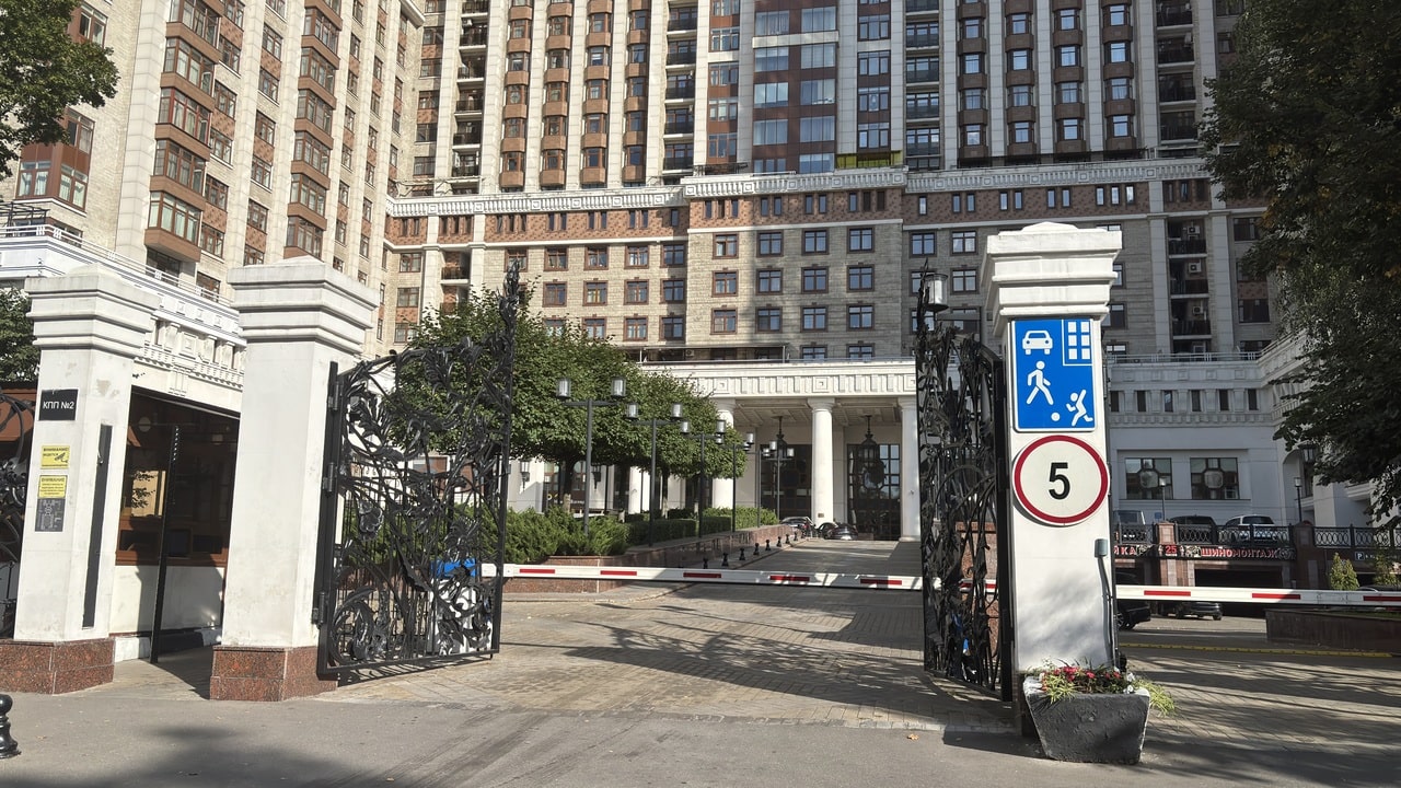 Здание ЖК "Триумф-Палас" в Москве
